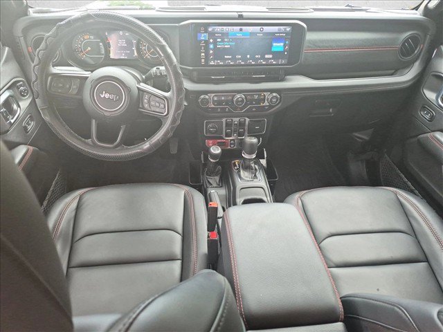 Used 2026 Jeep Wrangler Unlimited Rubicon AWD/4WD image 15