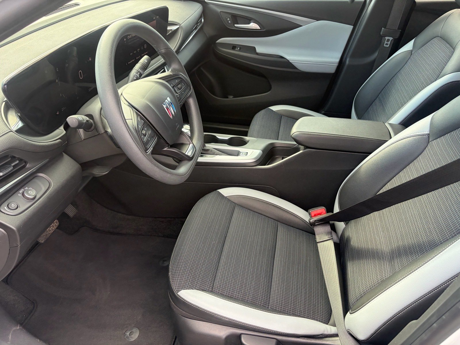 Used 2024 Buick Envista Sport Touring w/ Convenience II Package FWD image 12