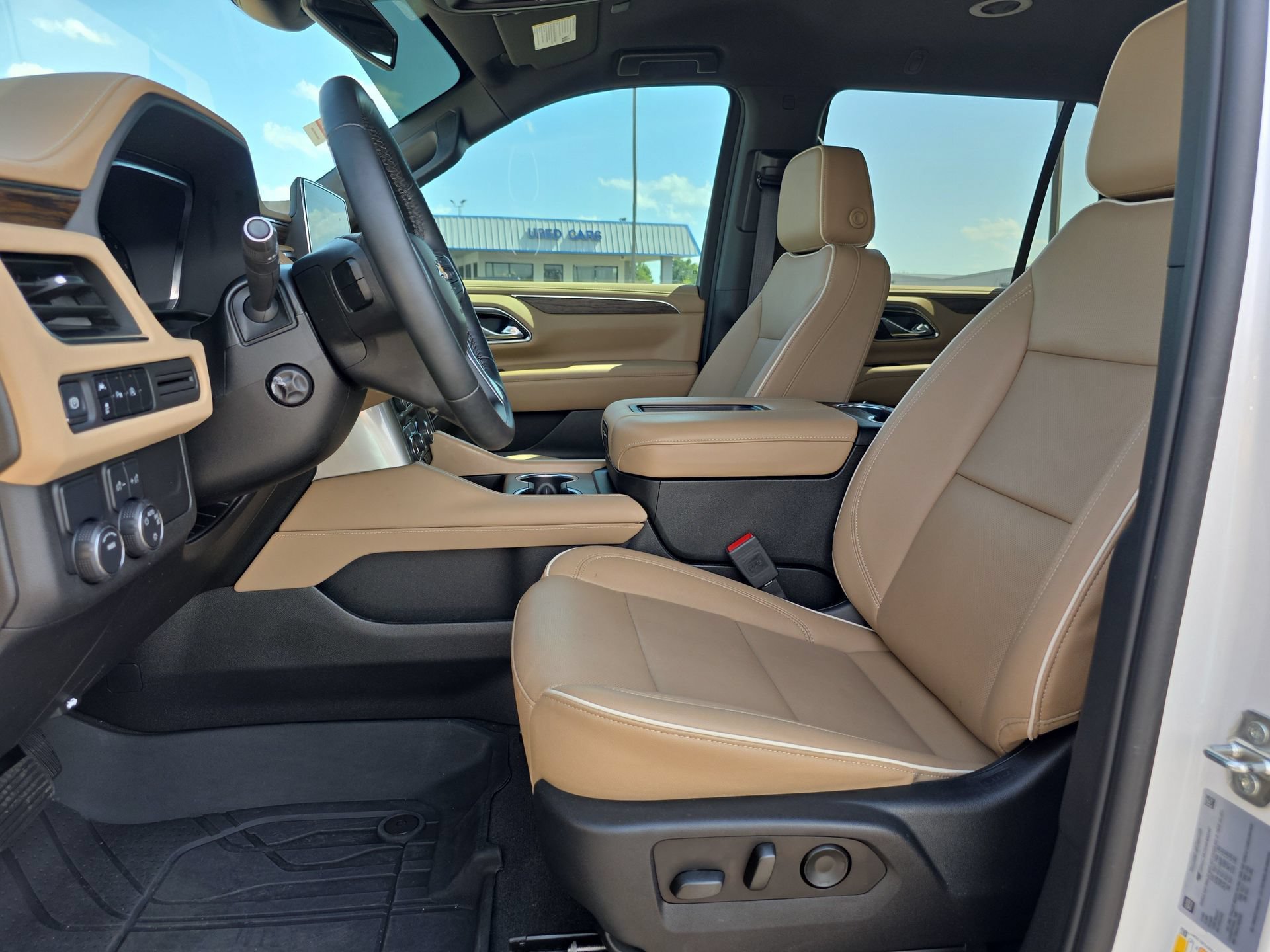 Used 2024 Chevrolet Tahoe Premier RWD image 10