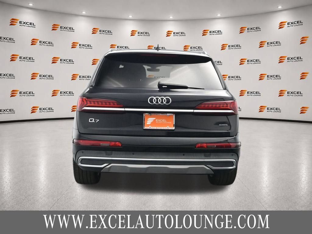 Used 2021 Audi Q7 3.0T Premium Plus w/ Premium Plus Package AWD/4WD image 4