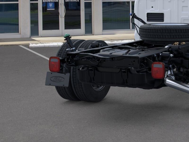 New 2026 Ford F550 4x4 Crew Cab image 22