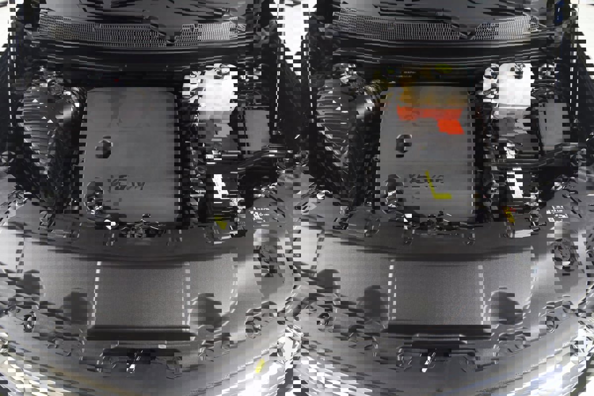 Used 2023 Chevrolet Traverse LT w/ LPO, Cargo Package image 49