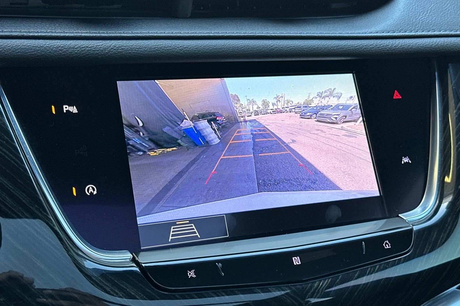 Used 2020 Cadillac XT6 Premium Luxury image 21