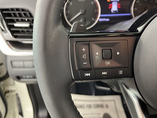 Used 2021 Nissan Rogue SV w/ Premium Package FWD image 23