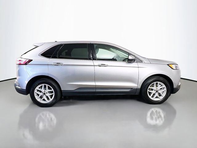 Used 2024 Ford Edge SEL image 10