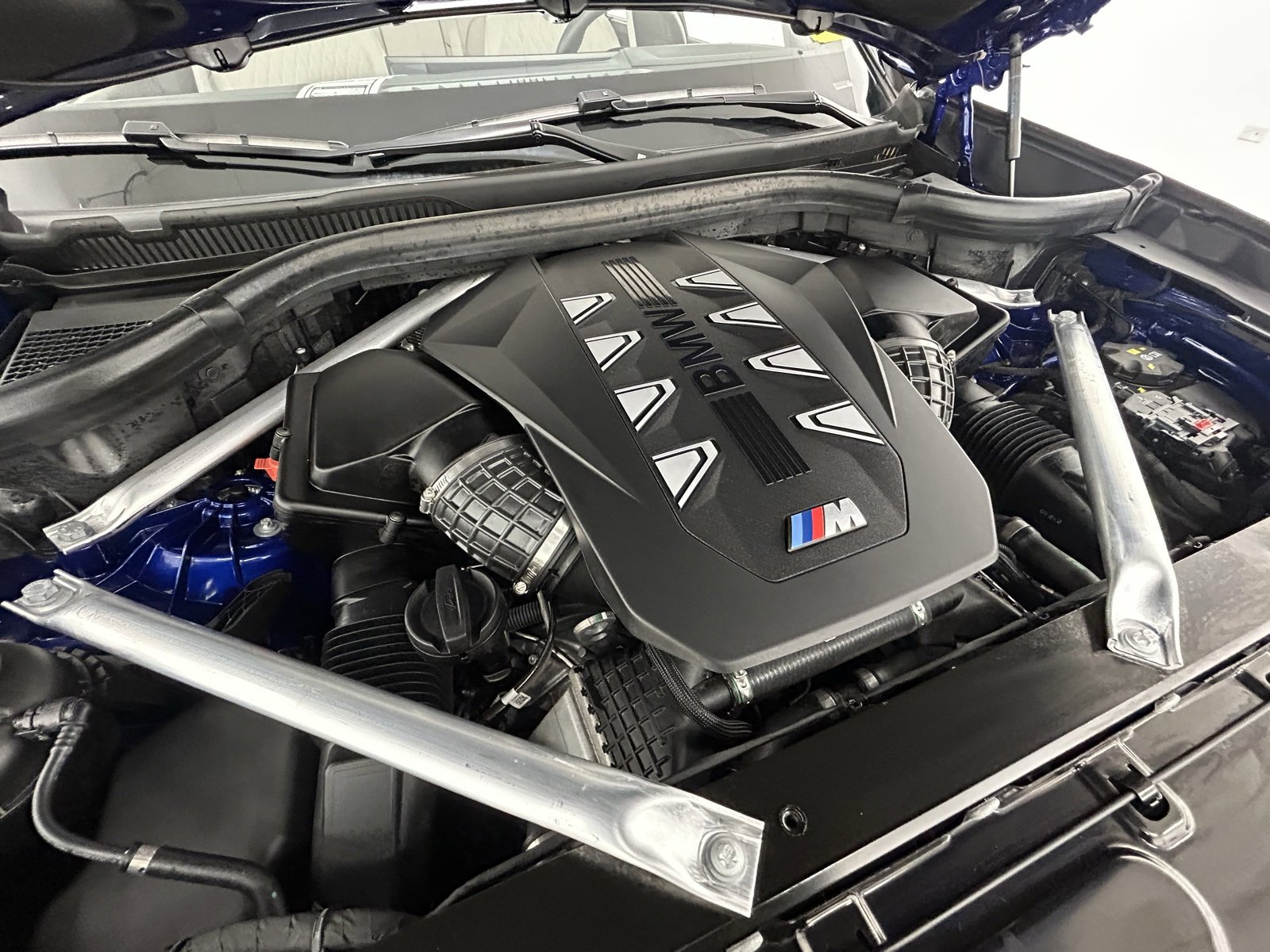 Used 2025 BMW X5 M60i image 45