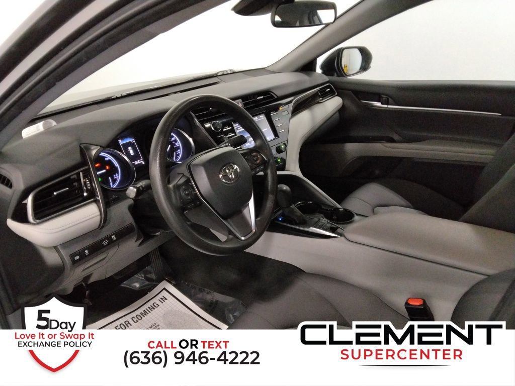 Used 2020 Toyota Camry LE image 23