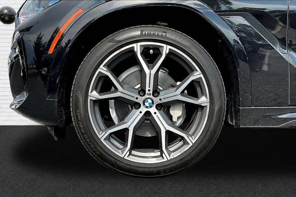 Used 2021 BMW X6 sDrive40i w/ Executive Package RWD image 31