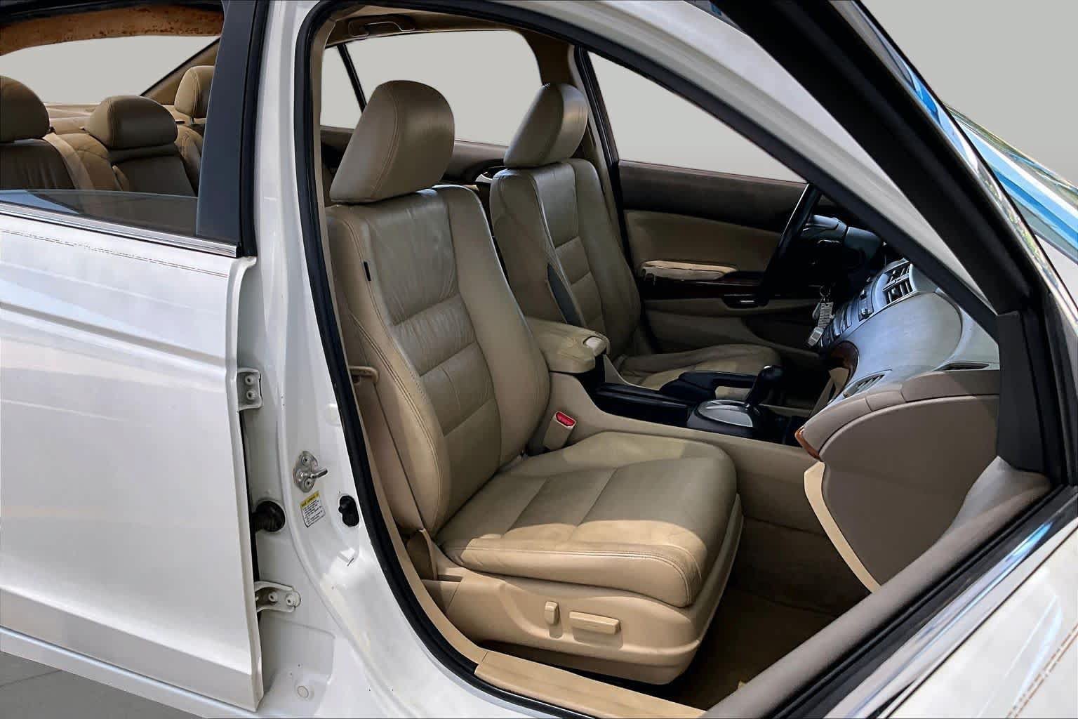 Used 2010 Honda Accord EX-L image 8