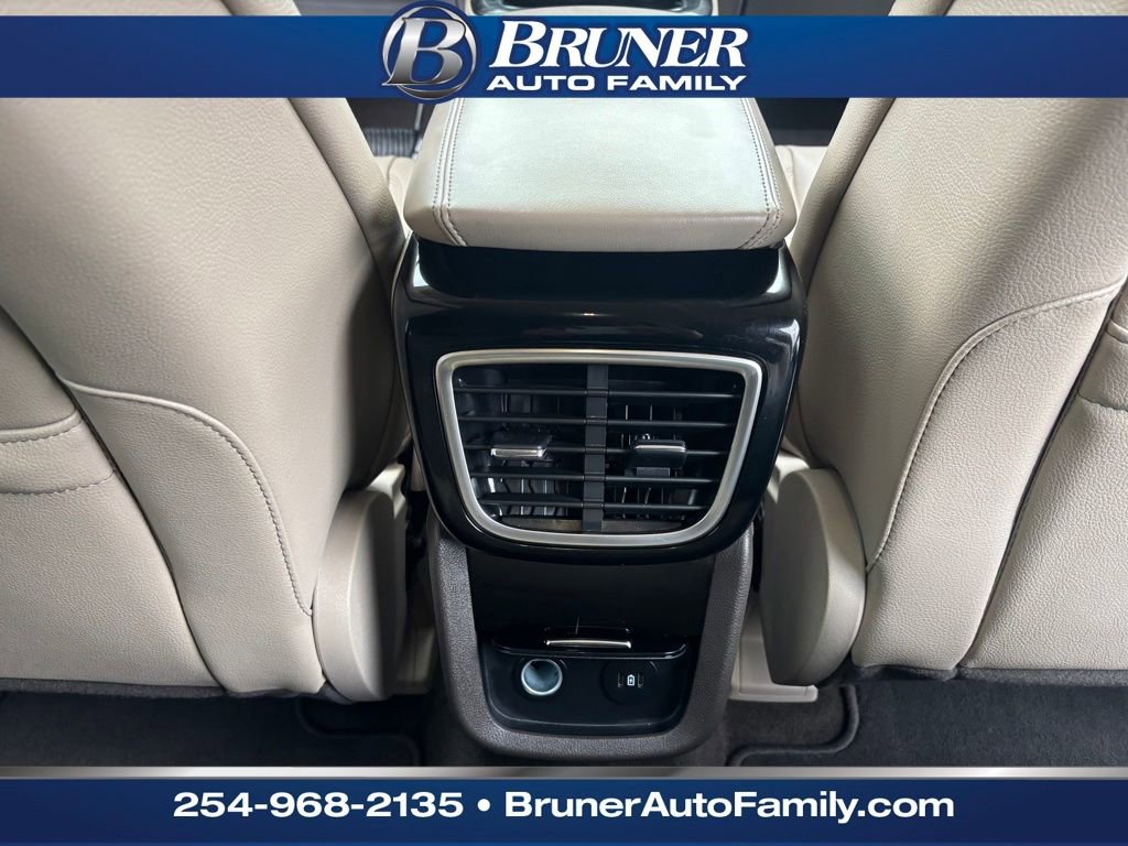 Used 2023 Lincoln Nautilus FWD w/ Premium Package image 19