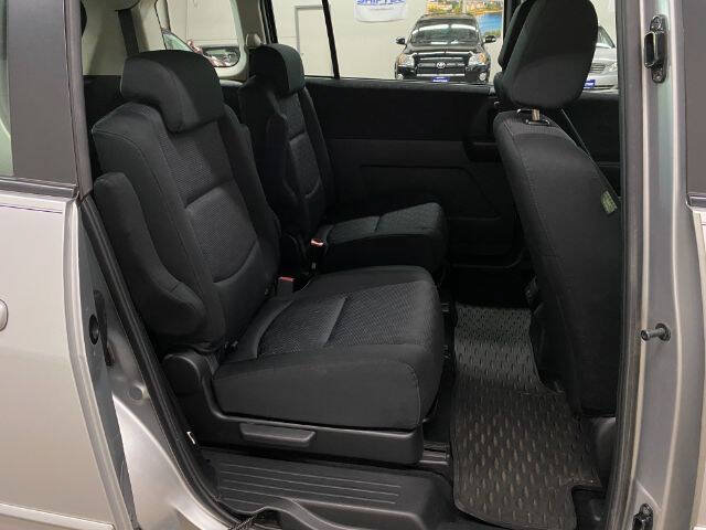 Used 2008 MAZDA MAZDA5 Sport FWD image 16