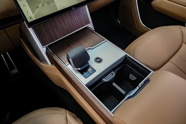 New 2026 Land Rover Range Rover SE AWD/4WD image 32
