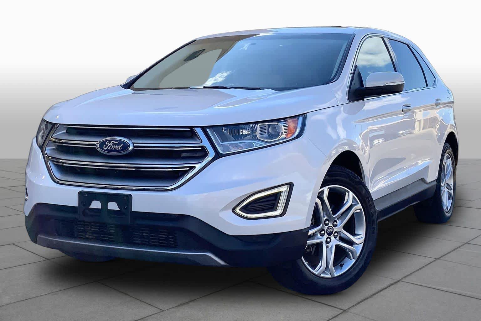 Used 2017 Ford Edge Titanium w/ Technology Package FWD image 1
