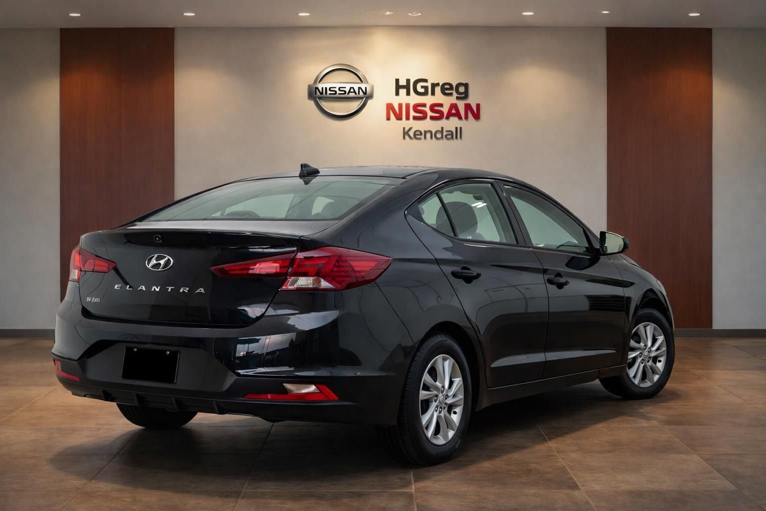 Used 2019 Hyundai Elantra SE w/ Cargo Package image 3