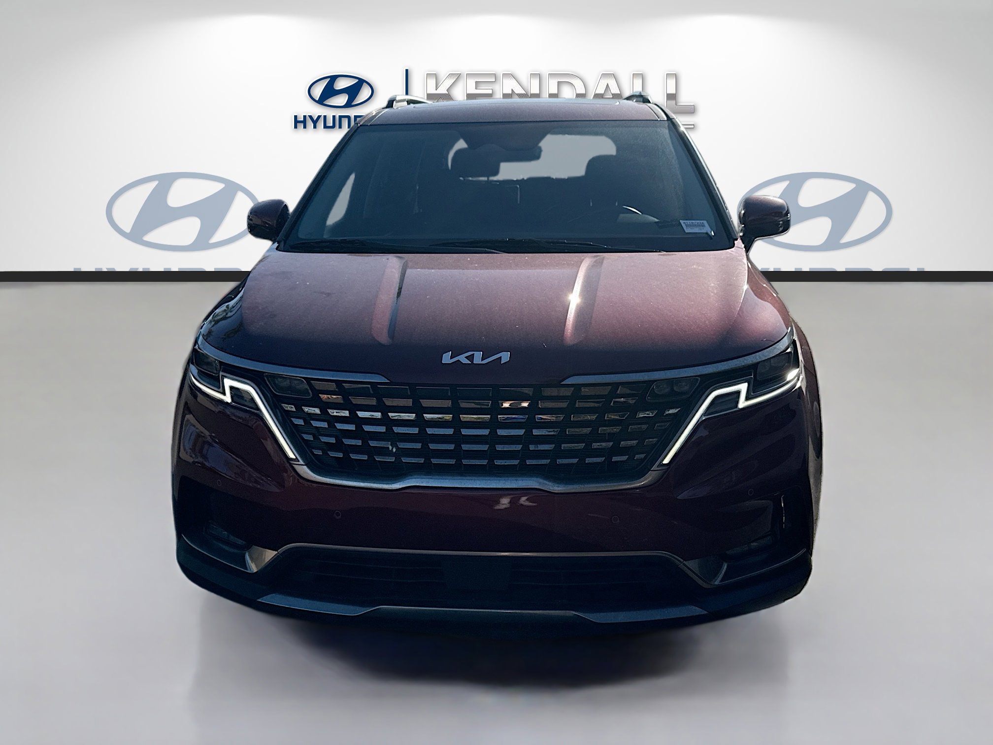 Used 2024 Kia Carnival SX Prestige image 2