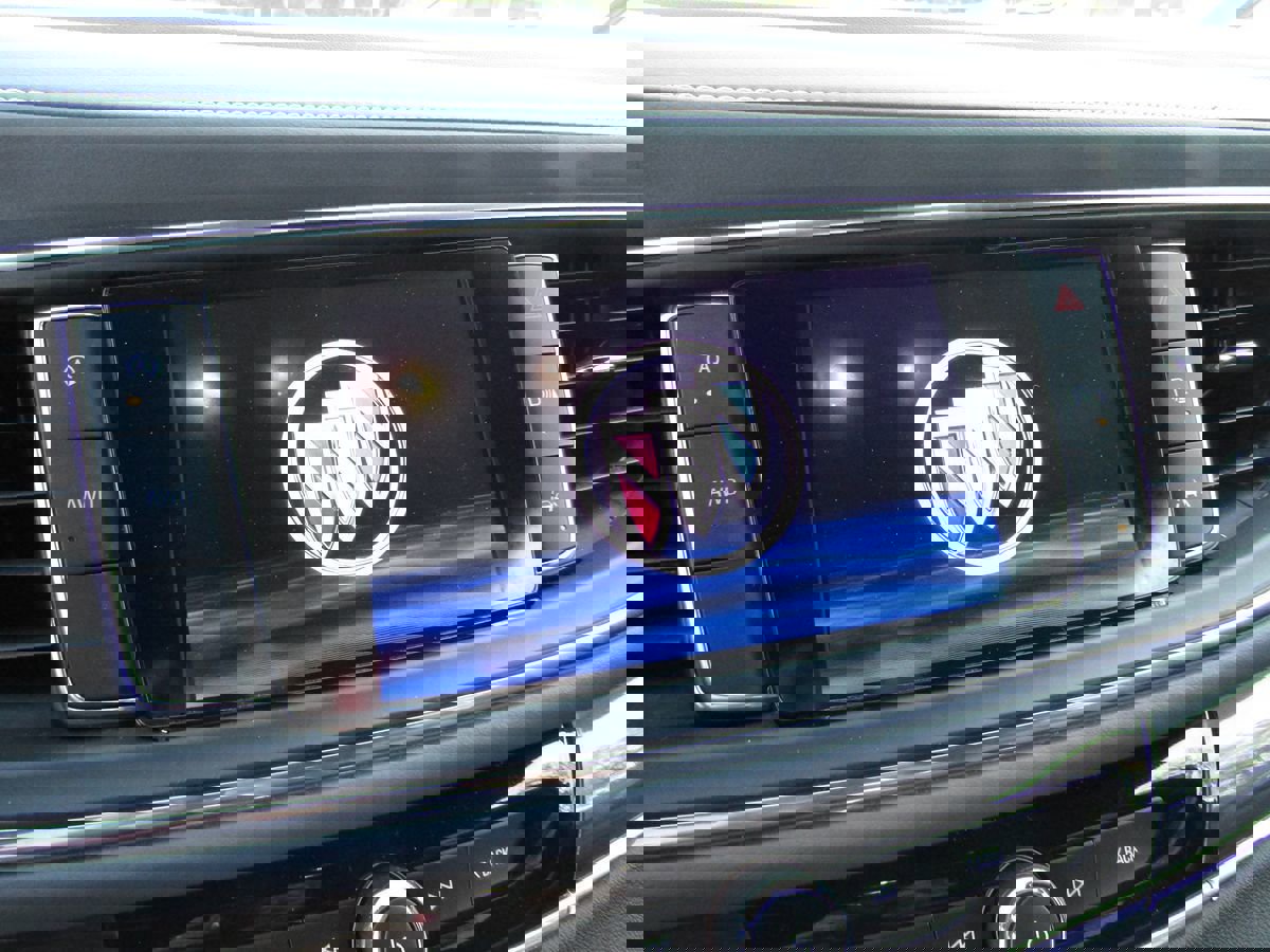 Used 2024 Buick Enclave Premium image 14