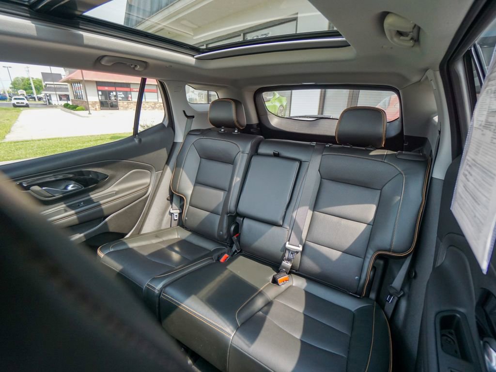 Used 2022 GMC Terrain AT4 image 33