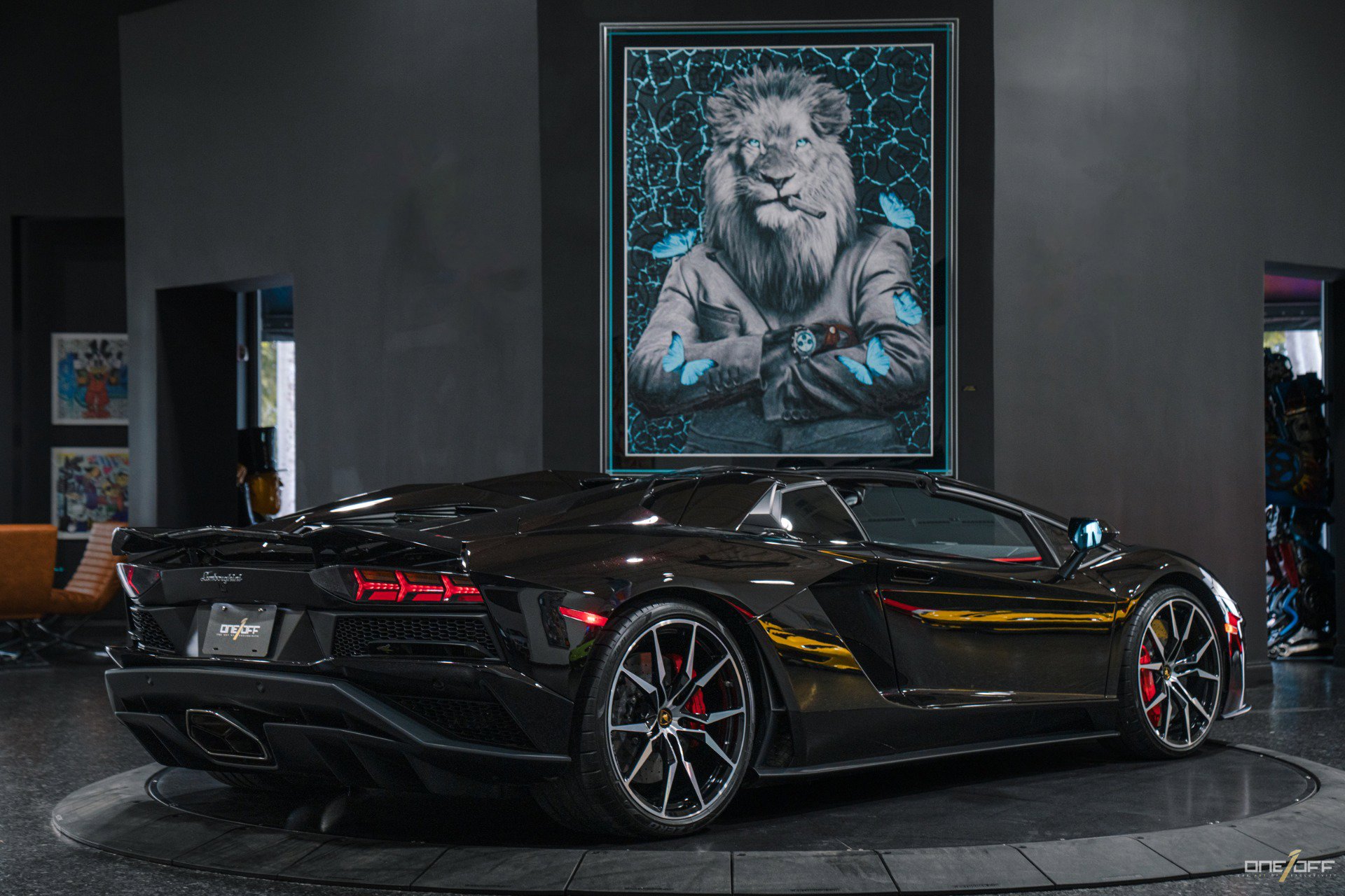 Used 2018 Lamborghini Aventador S image 6