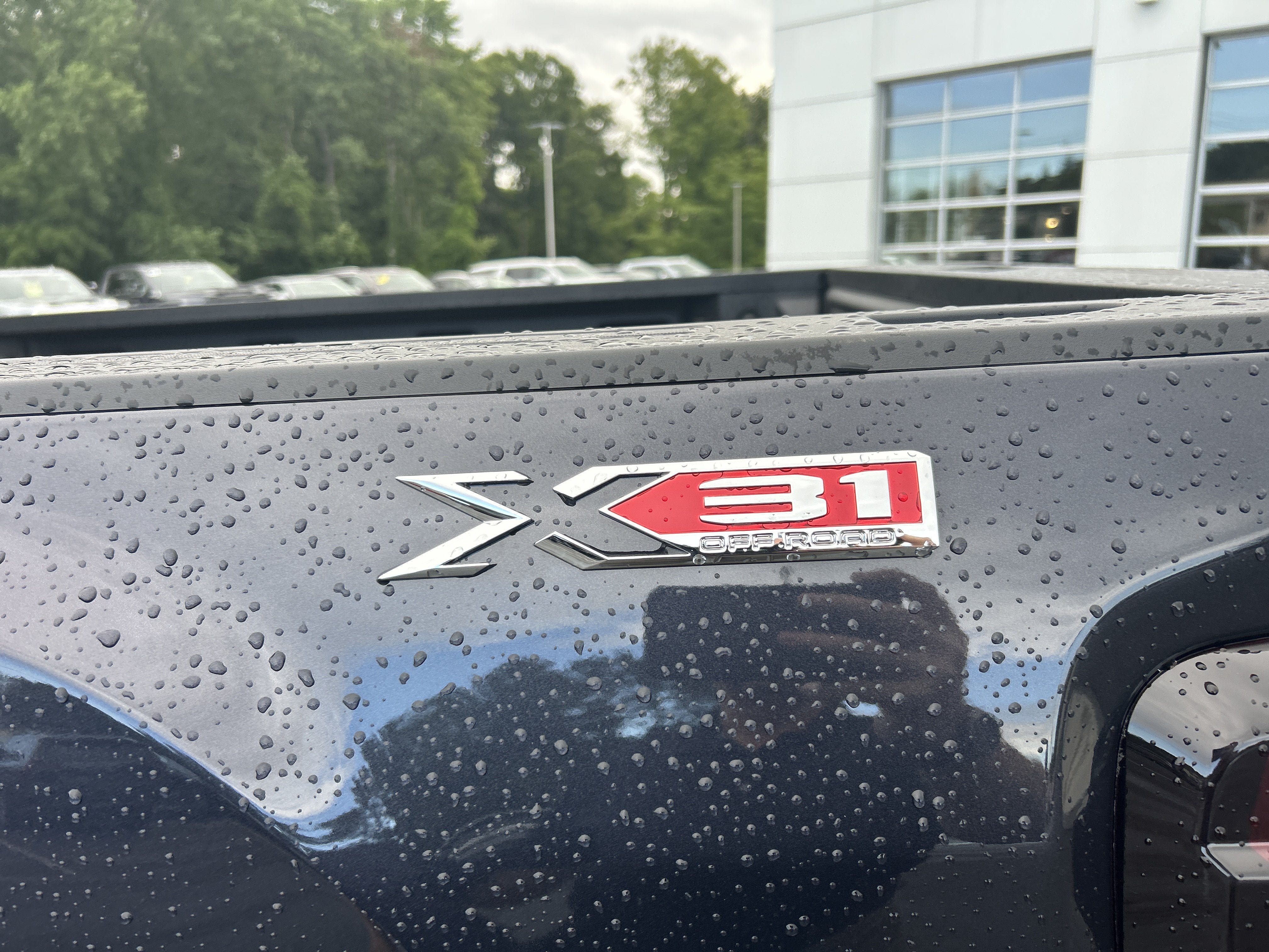 New 2026 GMC Sierra 2500 SLT w/ SLT Premium Package AWD/4WD image 9