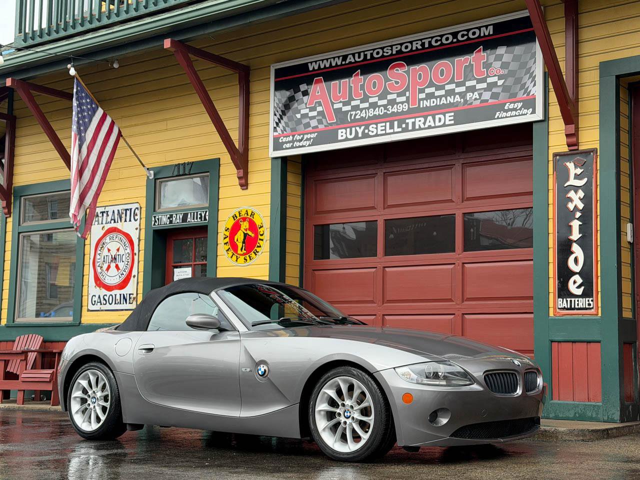 Used 2005 BMW Z4 2.5i image 3