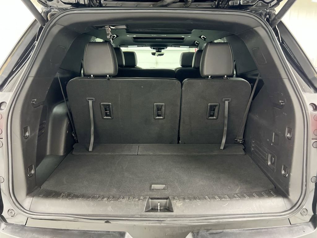 Used 2023 Chevrolet Traverse LT w/ LT Premium Package image 26