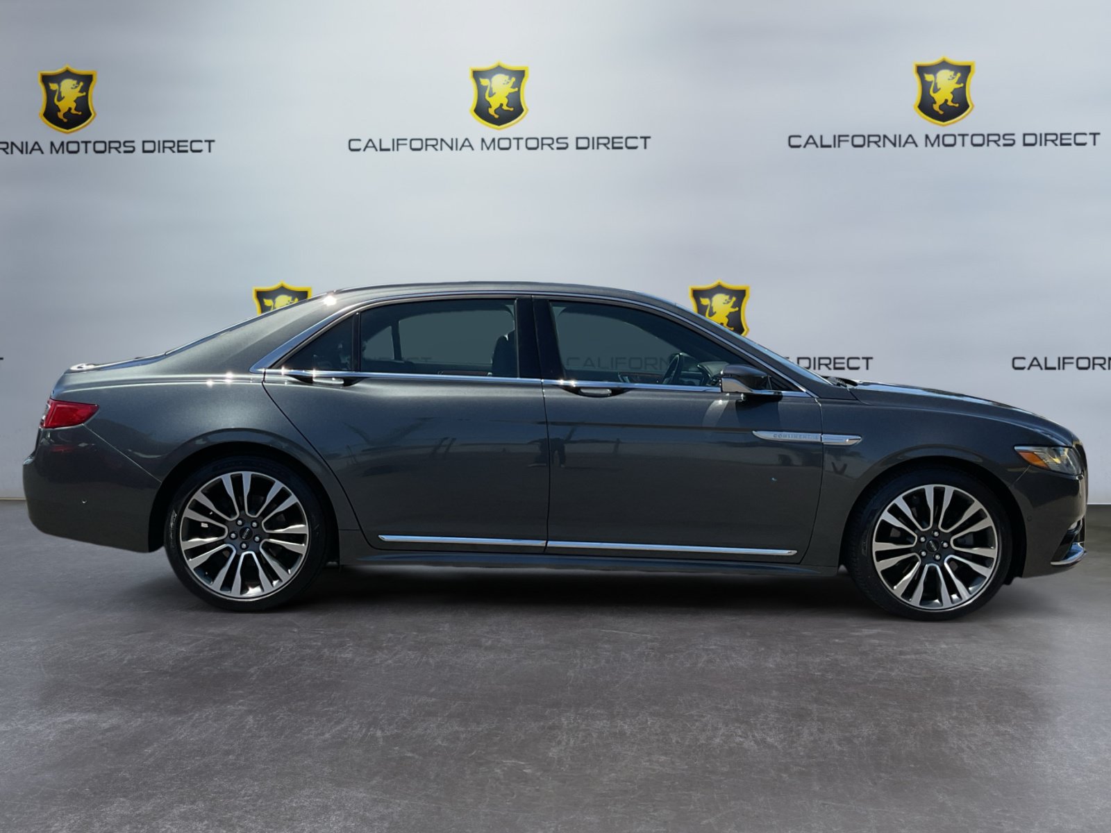 Used 2020 Lincoln Continental Reserve w/ Luxury Package FWD image 4