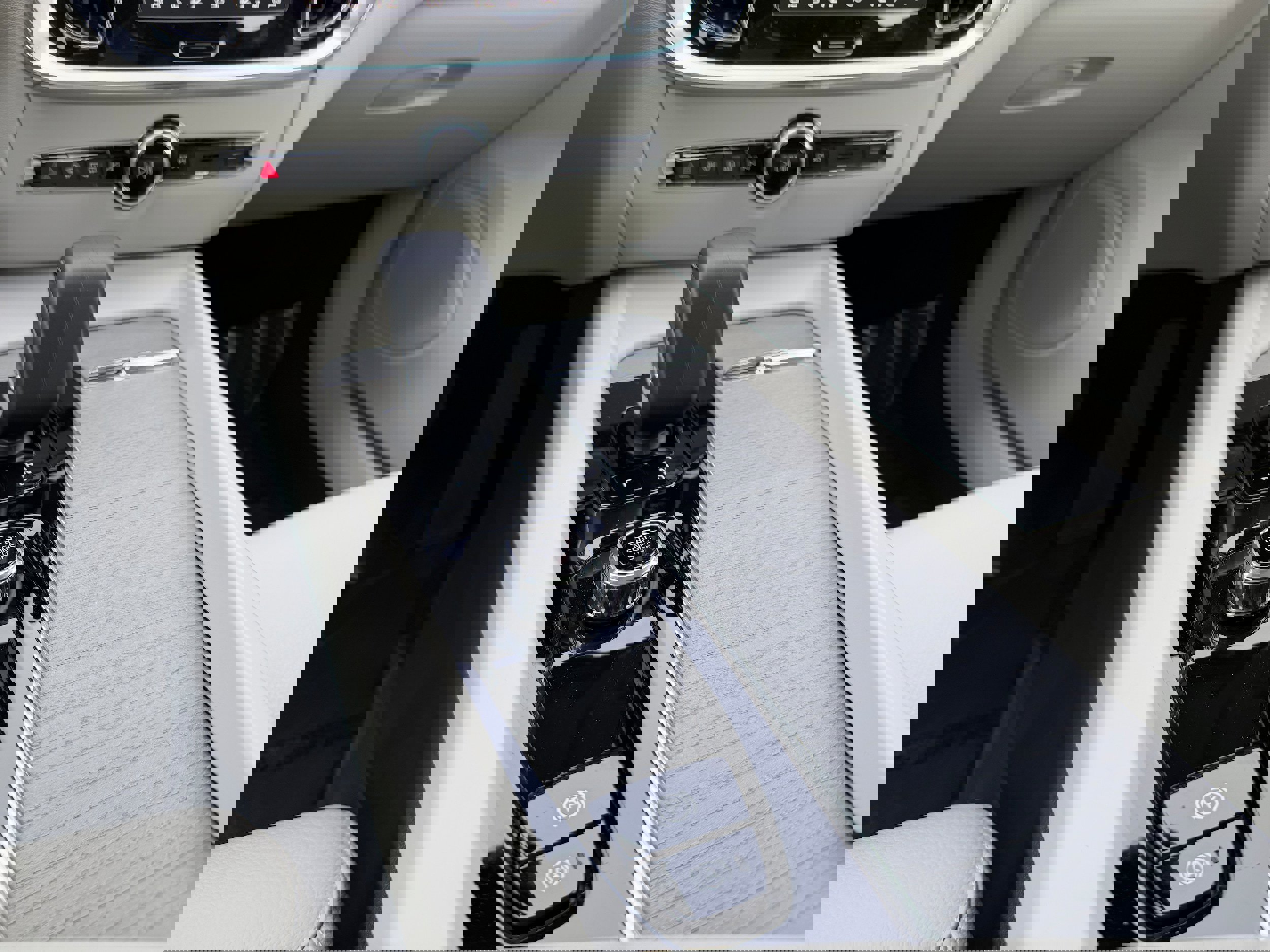 New 2026 Volvo V60 B5 Cross Country Plus w/ Protection Package Premier image 13