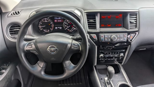 Used 2014 Nissan Pathfinder S AWD/4WD image 25