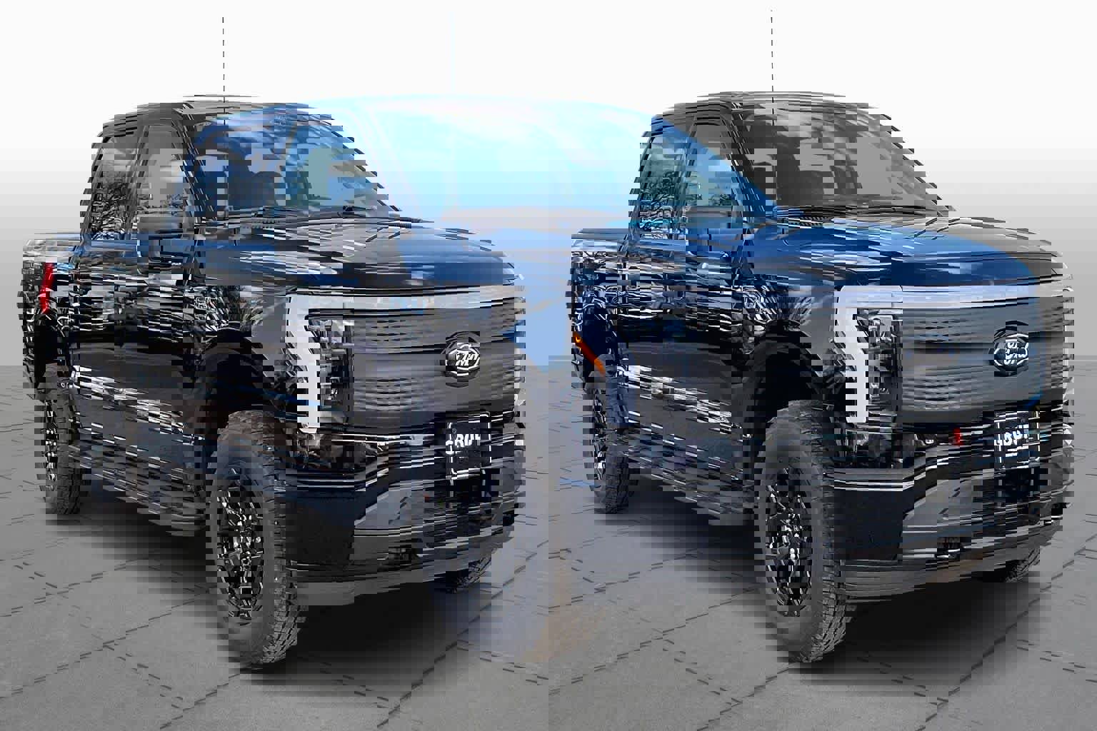 New 2025 Ford F150 Lightning XLT w/ Max Trailer Tow Package image 2