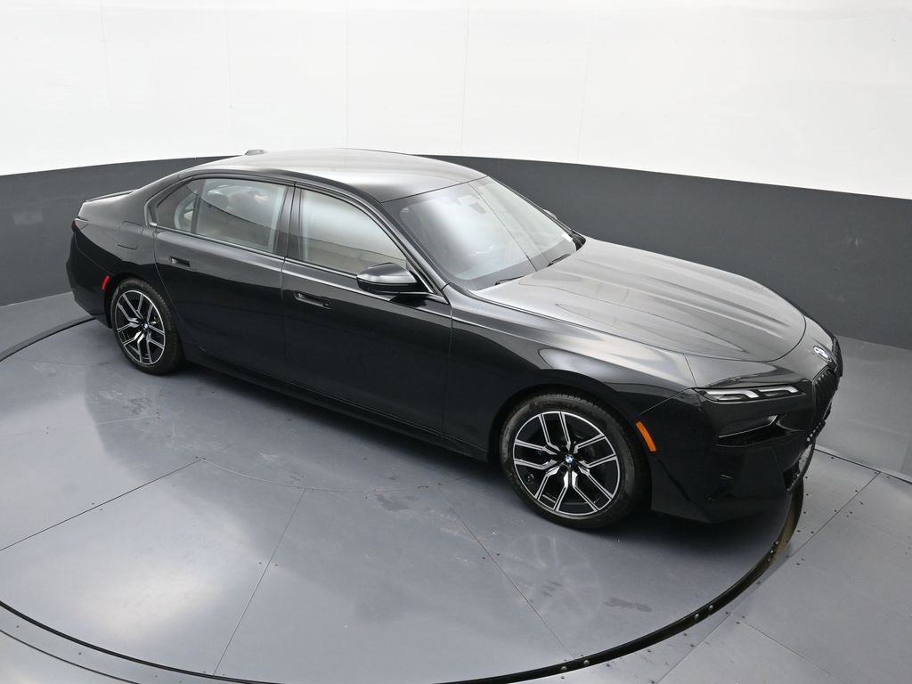 New 2026 BMW 740i xDrive image 39
