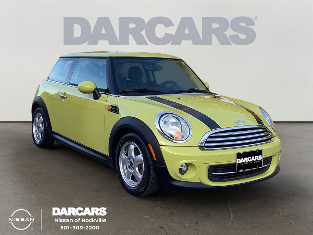 Used 2011 MINI Cooper Hardtop image 1