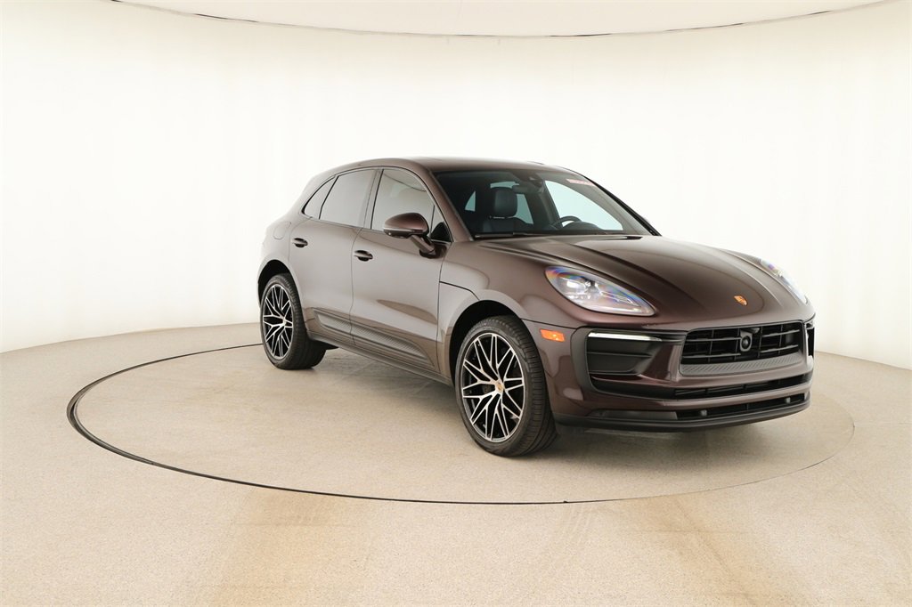 Used 2023 Porsche Macan Turbo image 10