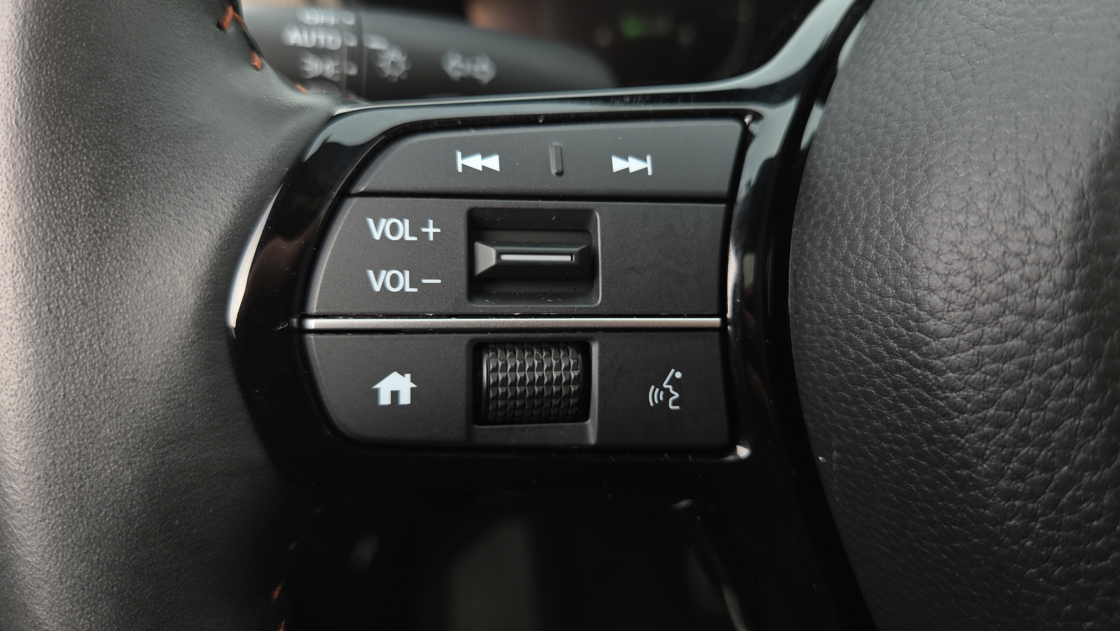 Used 2024 Honda CR-V Sport Touring image 23