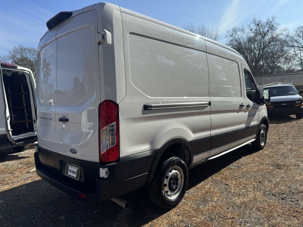 Used 2023 Ford Transit 250 148 Medium Roof RWD image 3