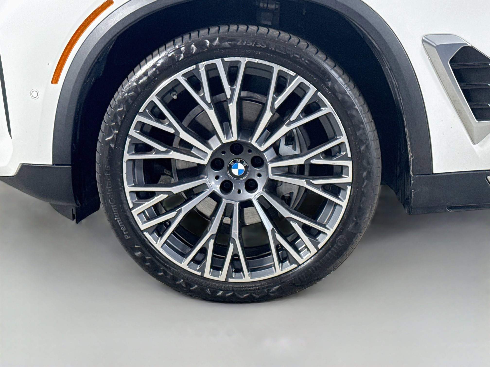 Used 2024 BMW X5 sDrive40i w/ Premium Package RWD image 38