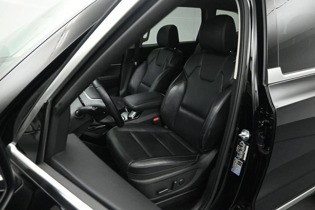 Used 2024 Kia Telluride S FWD image 8