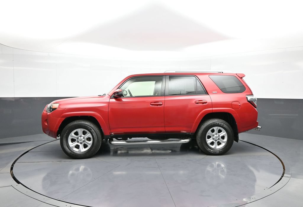Used 2016 Toyota 4Runner SR5 AWD/4WD image 9