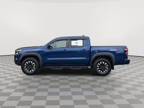Used 2022 Nissan Frontier PRO-4X AWD/4WD image 6
