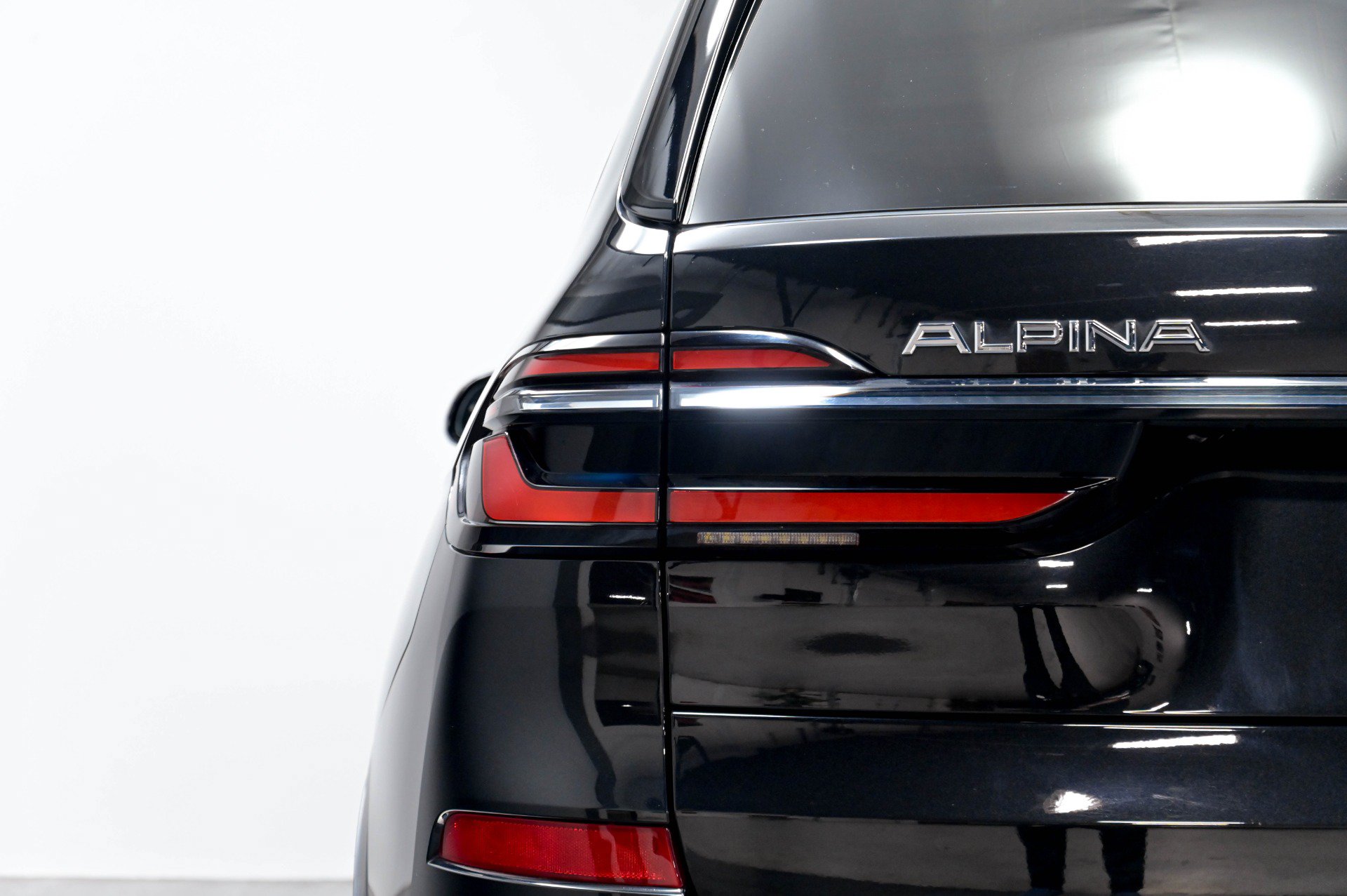 Used 2023 BMW ALPINA XB7 AWD/4WD image 60
