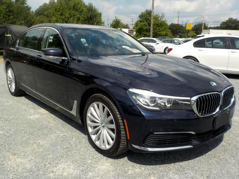 Used 2019 BMW 740i xDrive w/ Executive Package image 7