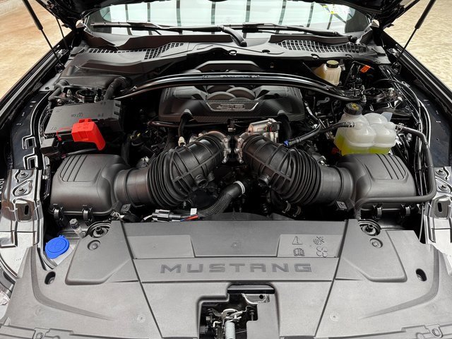 Used 2025 Ford Mustang Dark Horse image 25