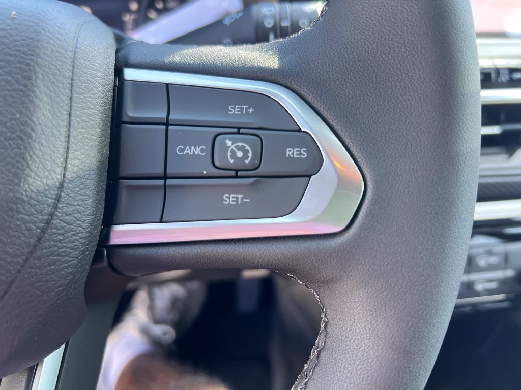New 2026 Jeep Compass Latitude AWD/4WD image 14