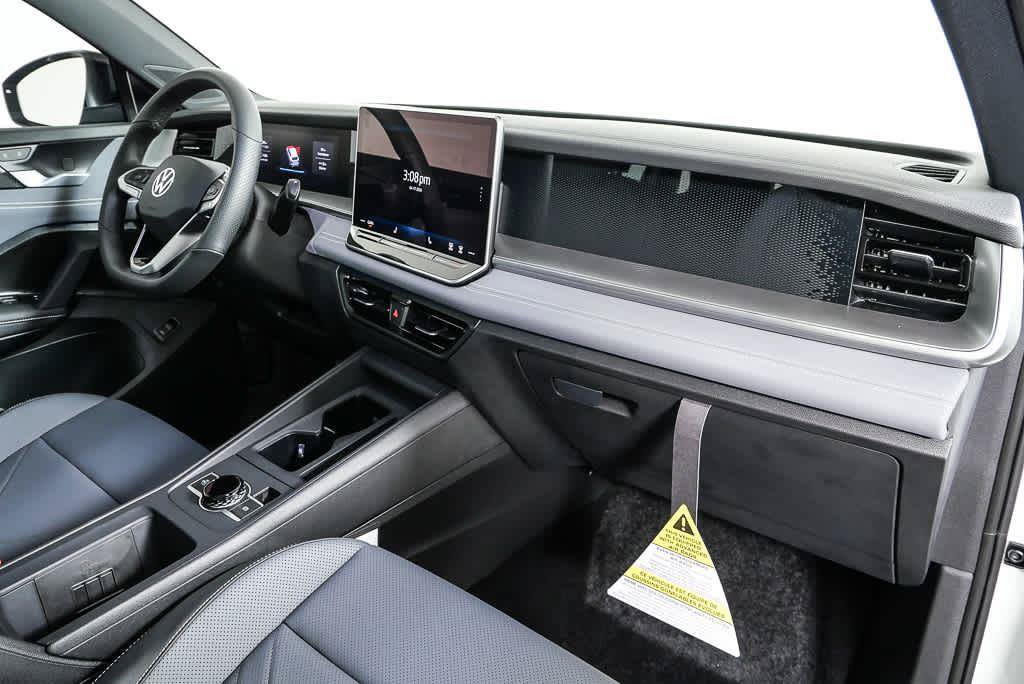 New 2026 Volkswagen Tiguan SE R-Line FWD image 26