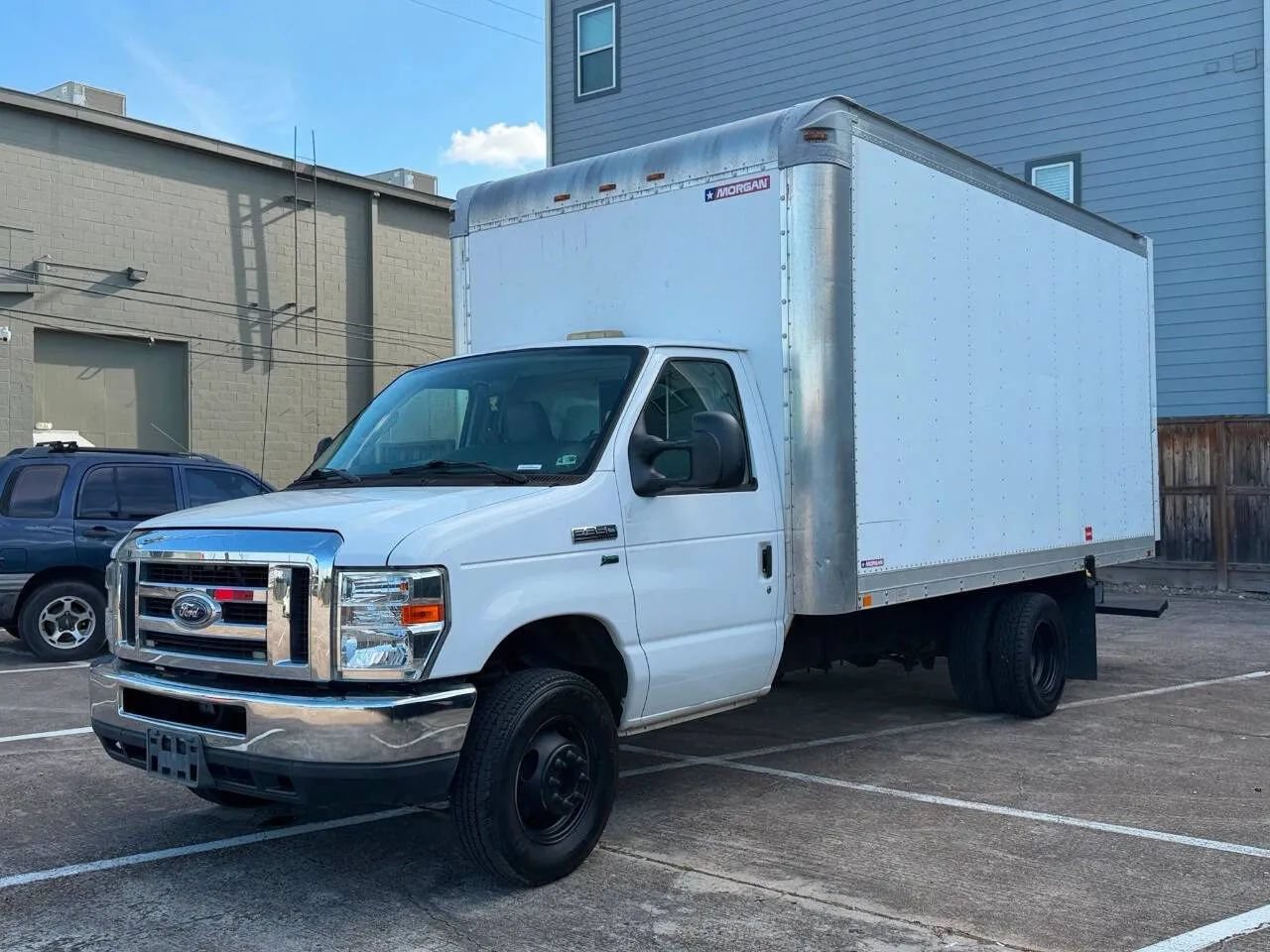 Used 2016 Ford E-350 and Econoline 350 Super Duty w/ Power Windows & Locks Group RWD image 4