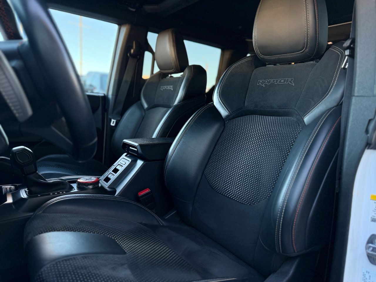 Used 2024 Ford Bronco Raptor AWD/4WD image 10