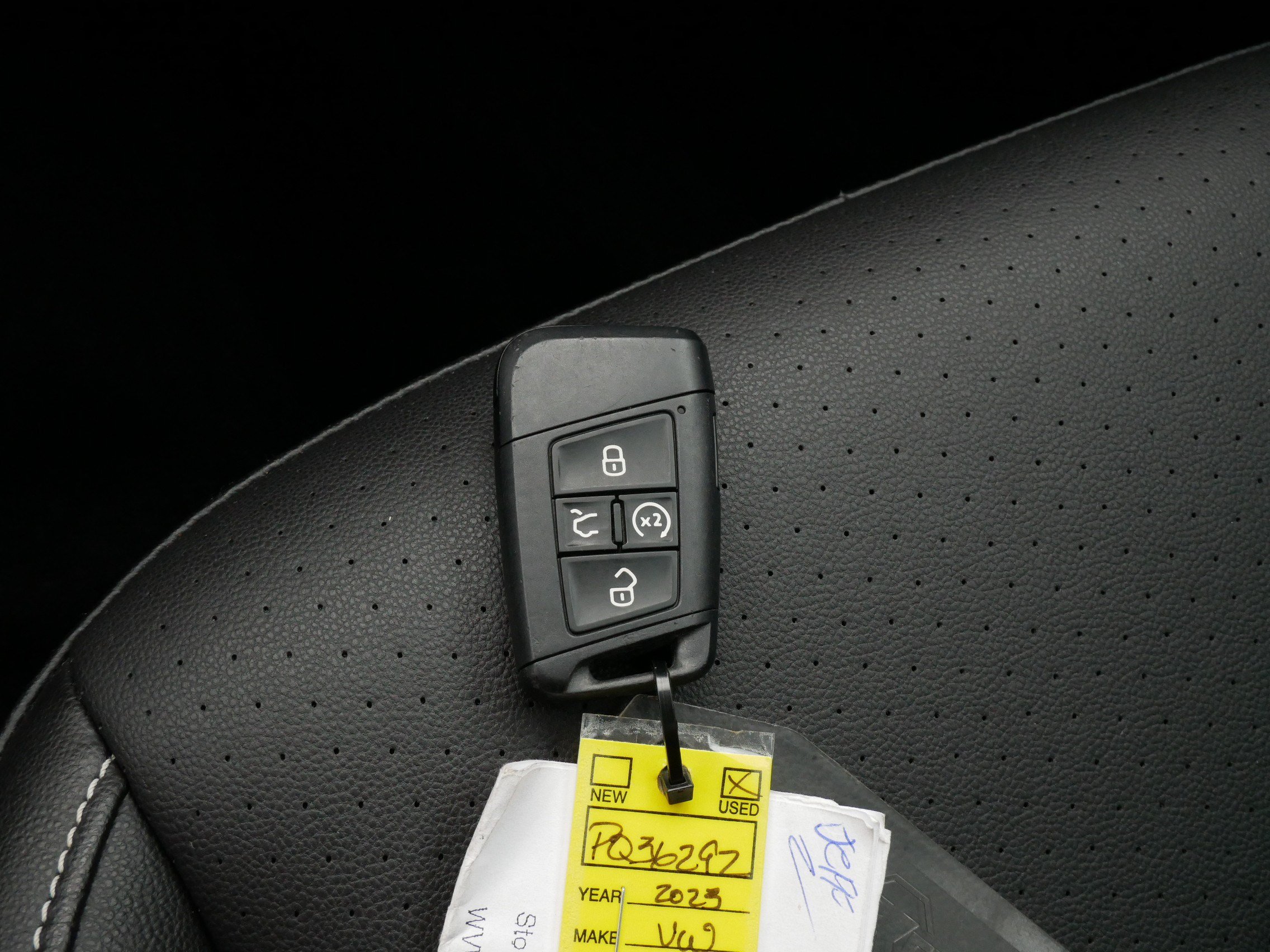 Certified 2023 Volkswagen Jetta SE w/ Panoramic Sunroof Package FWD image 32
