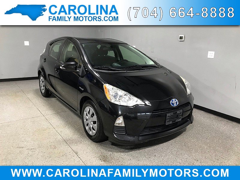 Used 2014 Toyota Prius C Two image 1