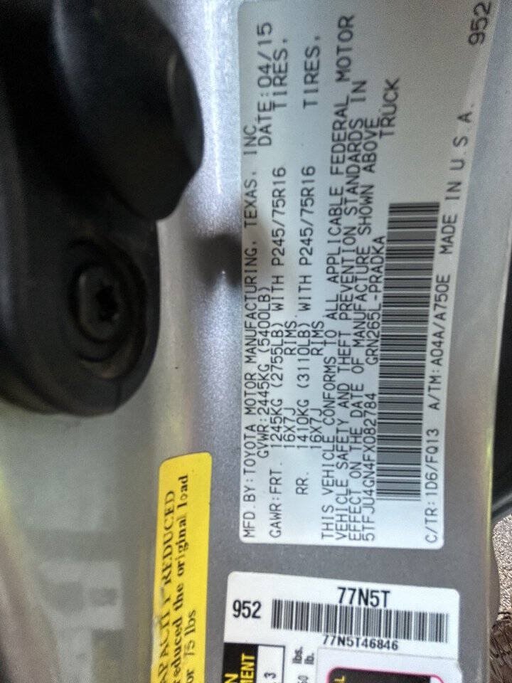 Used 2015 Toyota Tacoma PreRunner w/ SR5 Package RWD image 30