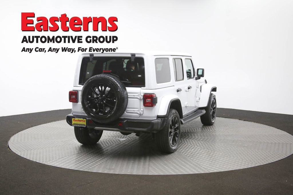 Used 2025 Jeep Wrangler Unlimited Sahara AWD/4WD image 35