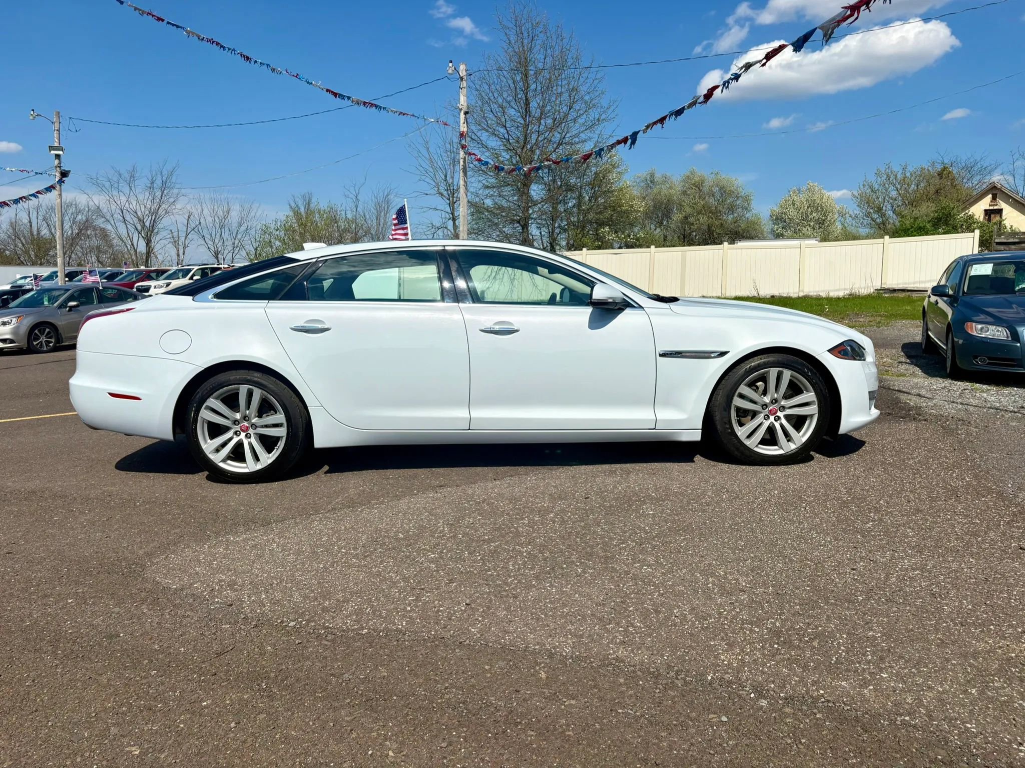 Used 2016 Jaguar XJ L Portfolio RWD image 6